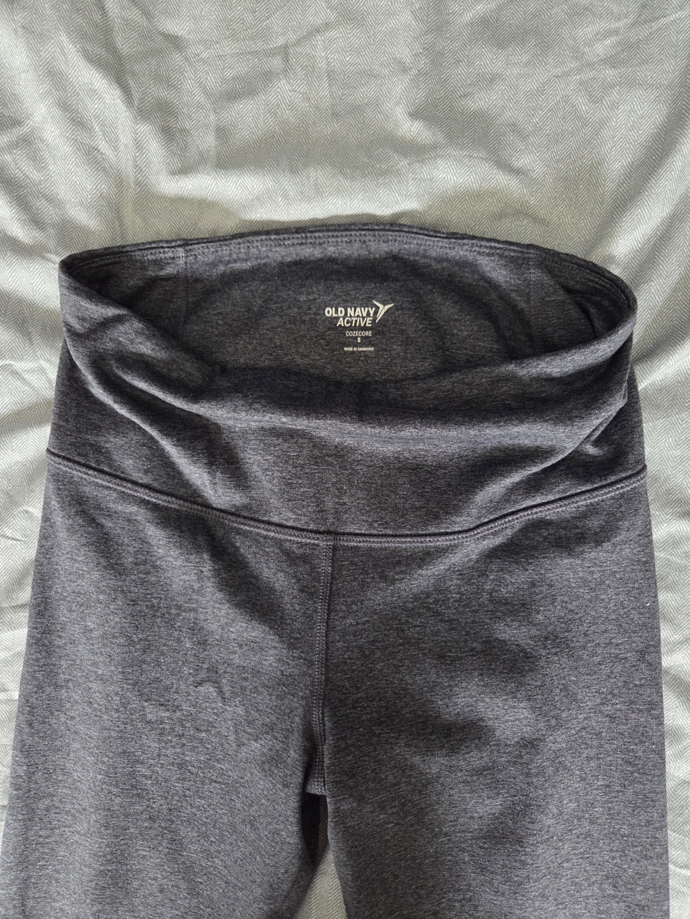 Old Navy Active High-Waist Foldover Leggings in Charcoal Gray